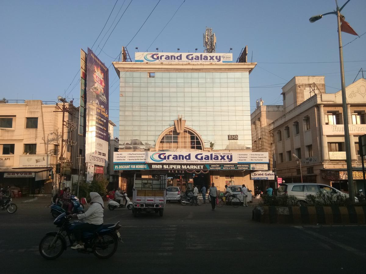 Grand Galaxy Hotel Krishna 纳西克 外观 照片