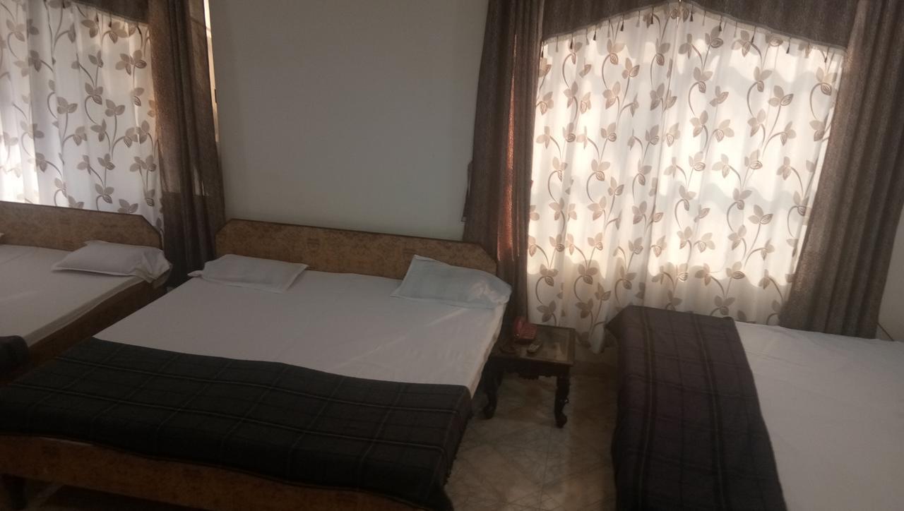Grand Galaxy Hotel Krishna 纳西克 外观 照片